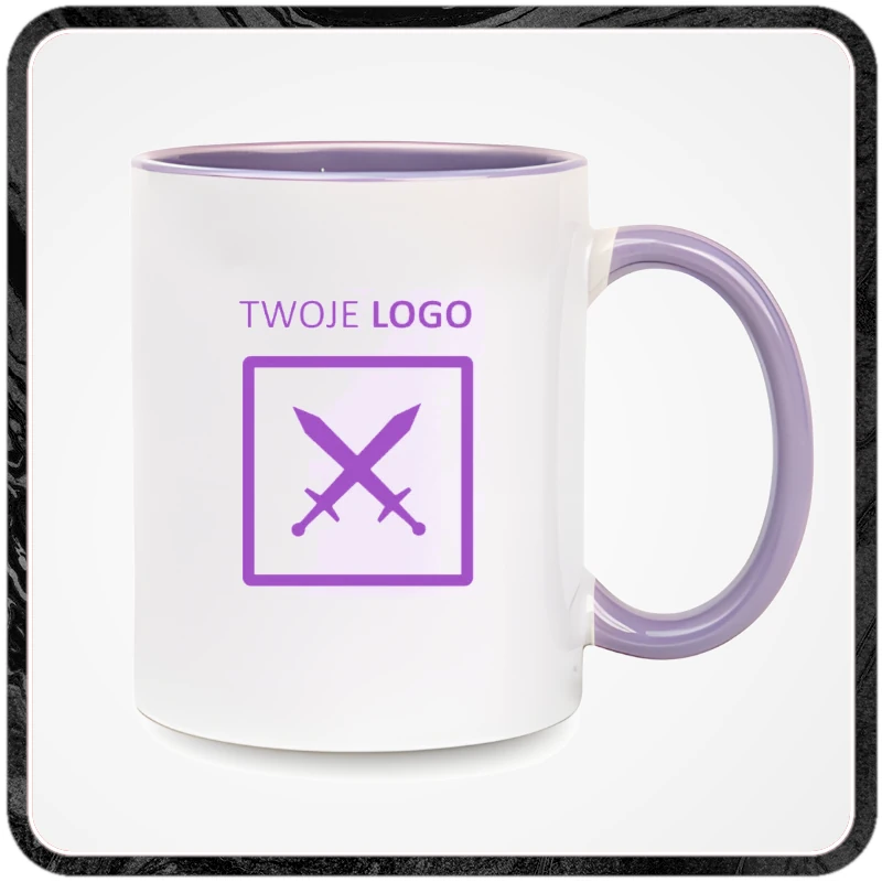 Fioletowy kubek z własnym nadrukiem.