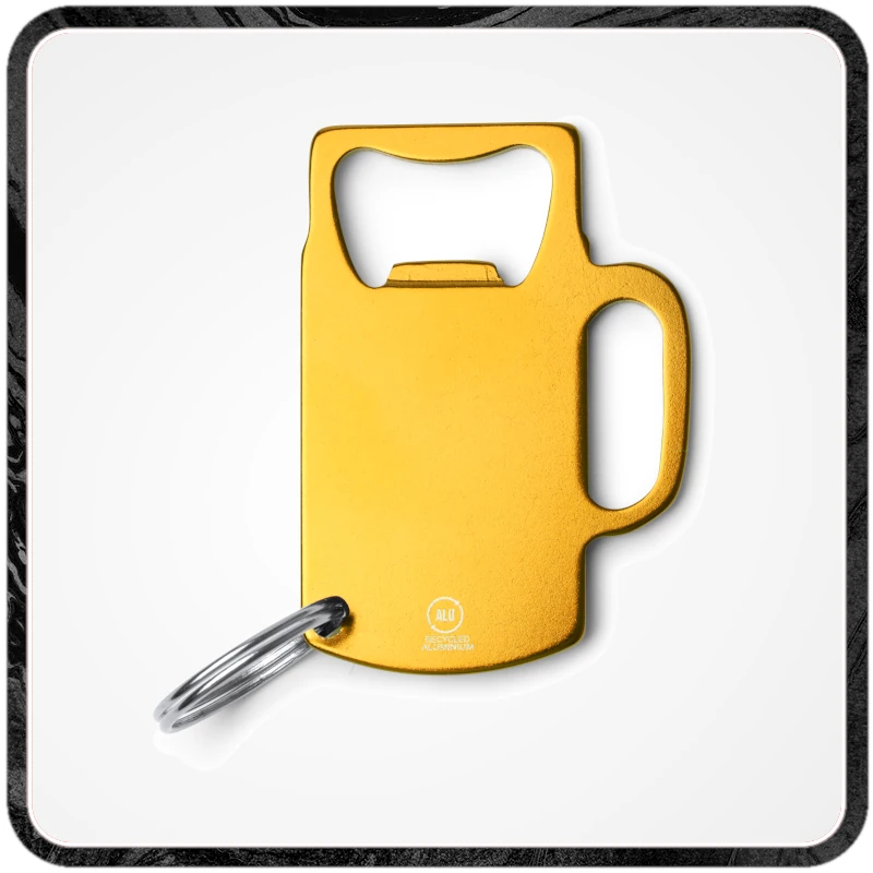 Artois - otwieracz/brelok w kształcie kufla z grawerem.